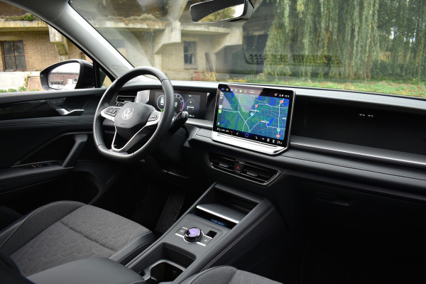 Volkswagen Tayron 1.5 eTSI 150PK DSG LIFE 7-PERSOONS/TREKHAAK/FABRIEKSGARANTIE Auto wordt verwacht!