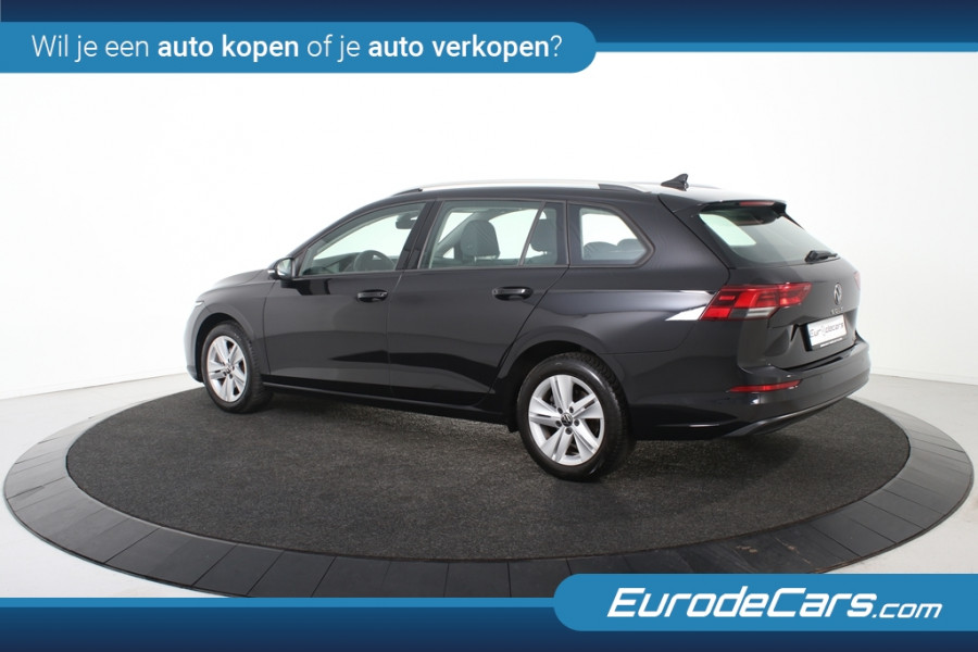 Volkswagen Golf VIII Variant Life *1ste eigenaar*Navigatie*Park Assist*Carplay*