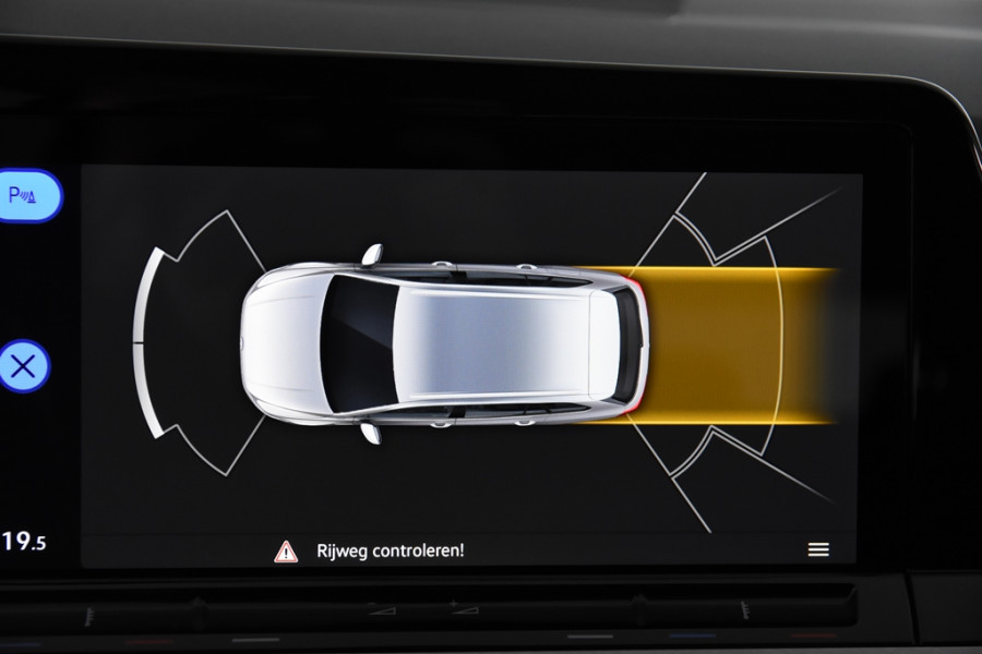 Volkswagen Golf VIII Variant Life *1ste eigenaar*Navigatie*Park Assist*Carplay*