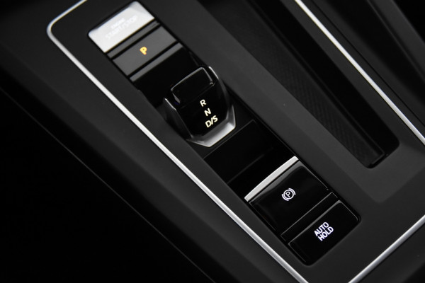 Volkswagen Golf VIII Variant Life *1ste eigenaar*Navigatie*Park Assist*Carplay*