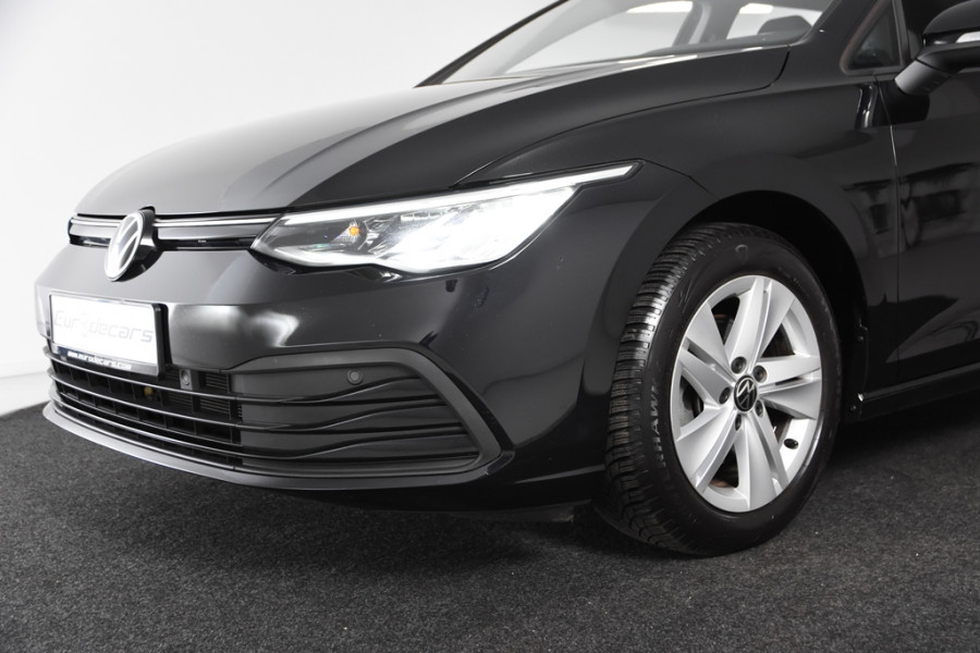 Volkswagen Golf VIII Variant Life *1ste eigenaar*Navigatie*Park Assist*Carplay*