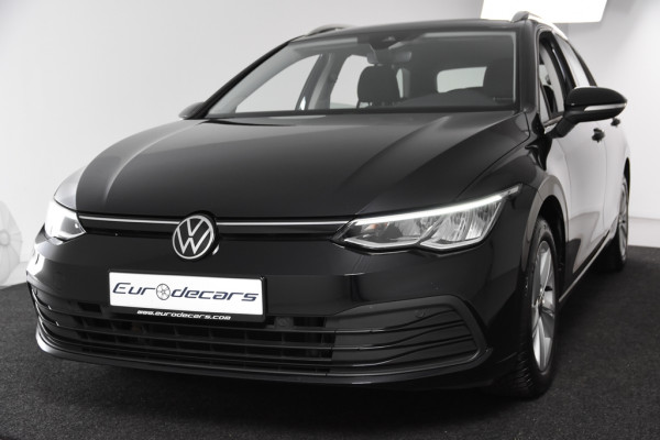 Volkswagen Golf VIII Variant Life *1ste eigenaar*Navigatie*Park Assist*Carplay*