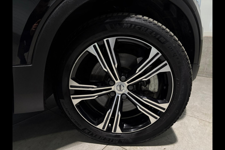 Volvo XC40 T5 Aut. Plug-in Hybrid Ultimate Bright Leder Parkeercamera 262pk