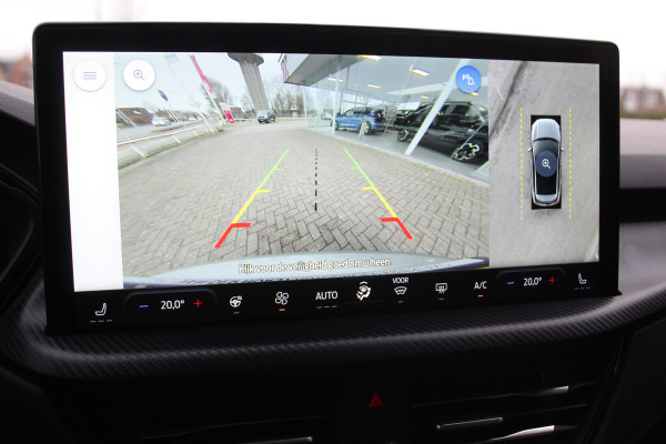 Ford Kuga 2.5-243pk PHEV ST-Line X. Van €. 54.937,- voor €. 43.735,- Trekgewicht van 2.100kg ! Elektr. panodak., elektr. trekhaak, stoel-, stuur- en voorraamverw., 360gr. Camera, HUD, AppleCarplay/Androidauto, Elektr. verstelb. comfortstoelen, LED verl.