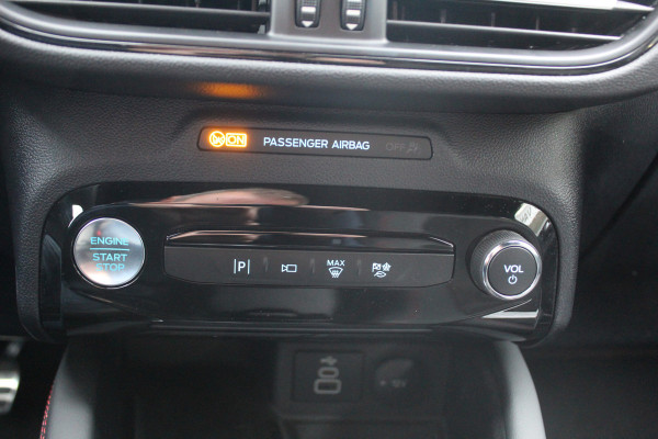 Ford Kuga 2.5-243pk PHEV ST-Line X. Van €. 54.937,- voor €. 43.735,- Trekgewicht van 2.100kg ! Elektr. panodak., elektr. trekhaak, stoel-, stuur- en voorraamverw., 360gr. Camera, HUD, AppleCarplay/Androidauto, Elektr. verstelb. comfortstoelen, LED verl.