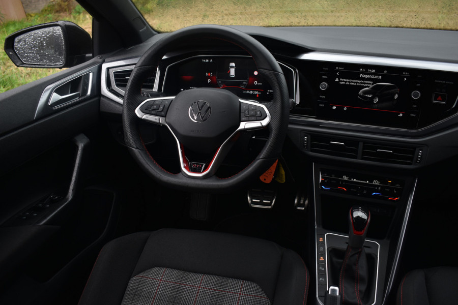Volkswagen Polo GTI 2.0 TSI 210PK DSG GTI-SPORT VIRTUAL/LED/CARPLAY FABRIEKS GARANTIE
