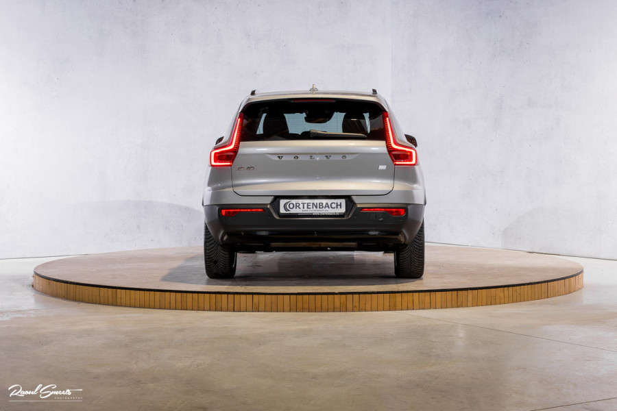 Volvo XC40 1.5 T5 Plug-in hybrid Plus Dark | Adaptieve cruise | Blis | Memory | Harman Kardon | Leder |