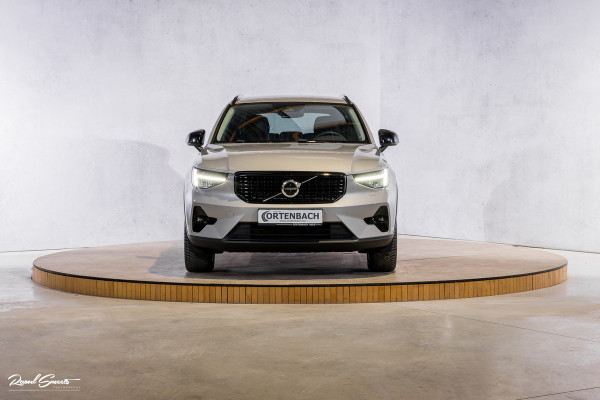Volvo XC40 1.5 T5 Plug-in hybrid Plus Dark | Adaptieve cruise | Blis | Memory | Harman Kardon | Leder |