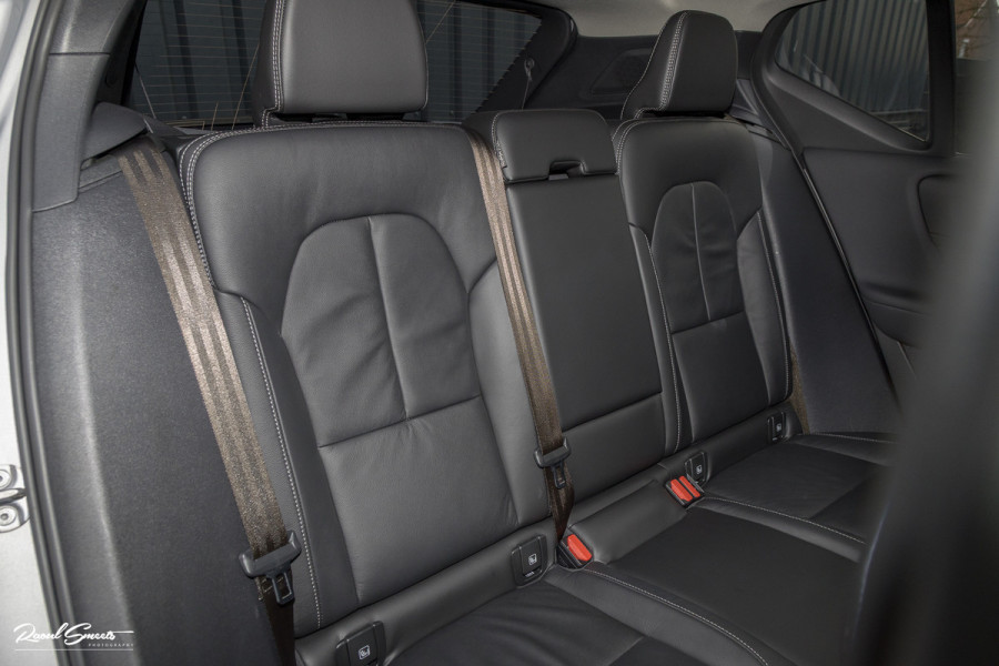 Volvo XC40 1.5 T5 Plug-in hybrid Plus Dark | Adaptieve cruise | Blis | Memory | Harman Kardon | Leder |