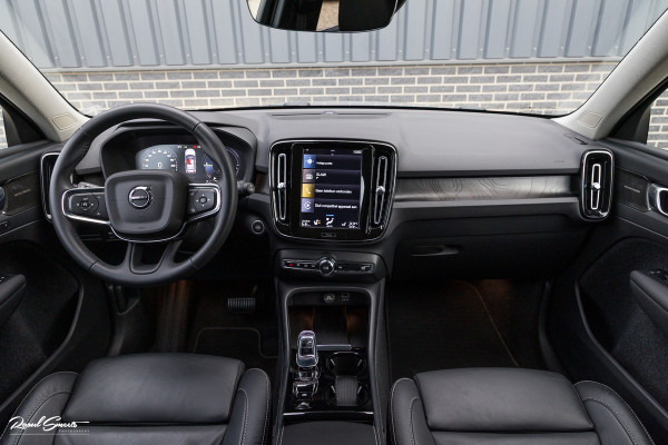 Volvo XC40 1.5 T5 Plug-in hybrid Plus Dark | Adaptieve cruise | Blis | Memory | Harman Kardon | Leder |