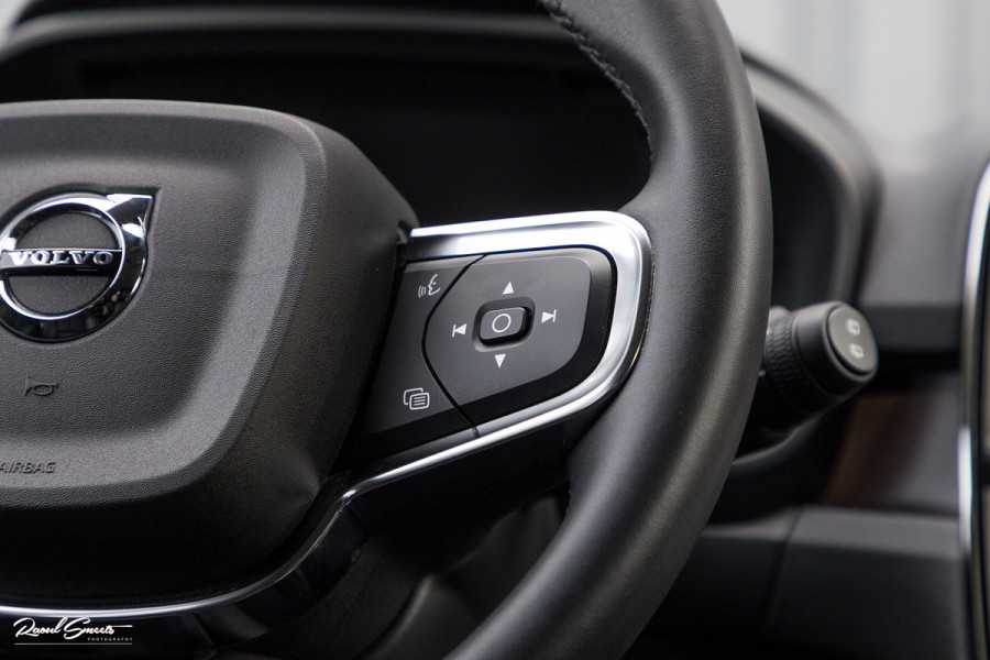 Volvo XC40 1.5 T5 Plug-in hybrid Plus Dark | Adaptieve cruise | Blis | Memory | Harman Kardon | Leder |