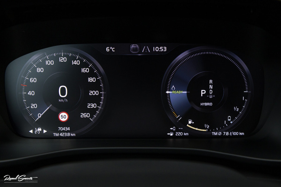 Volvo XC40 1.5 T5 Plug-in hybrid Plus Dark | Adaptieve cruise | Blis | Memory | Harman Kardon | Leder |