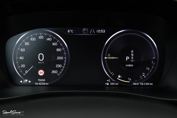 Volvo XC40 1.5 T5 Plug-in hybrid Plus Dark | Adaptieve cruise | Blis | Memory | Harman Kardon | Leder |