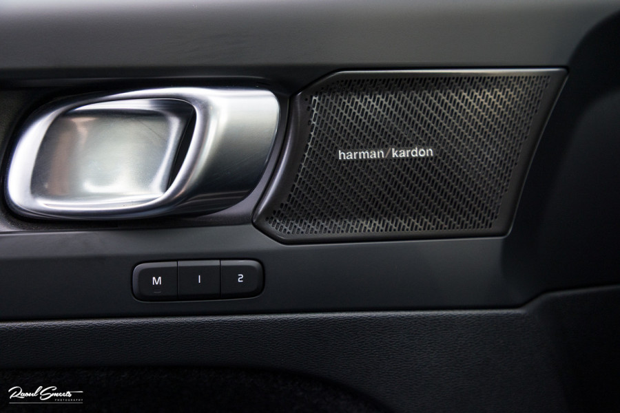 Volvo XC40 1.5 T5 Plug-in hybrid Plus Dark | Adaptieve cruise | Blis | Memory | Harman Kardon | Leder |