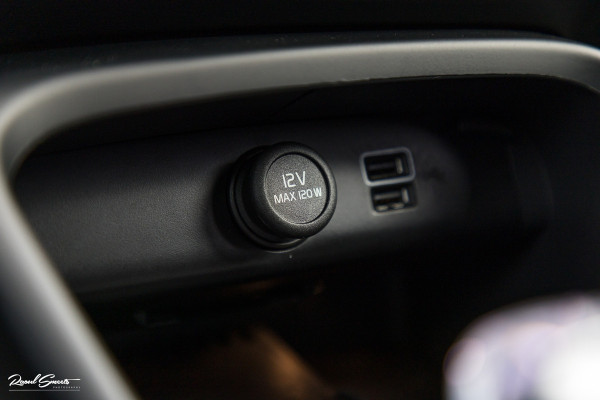 Volvo XC40 1.5 T5 Plug-in hybrid Plus Dark | Adaptieve cruise | Blis | Memory | Harman Kardon | Leder |