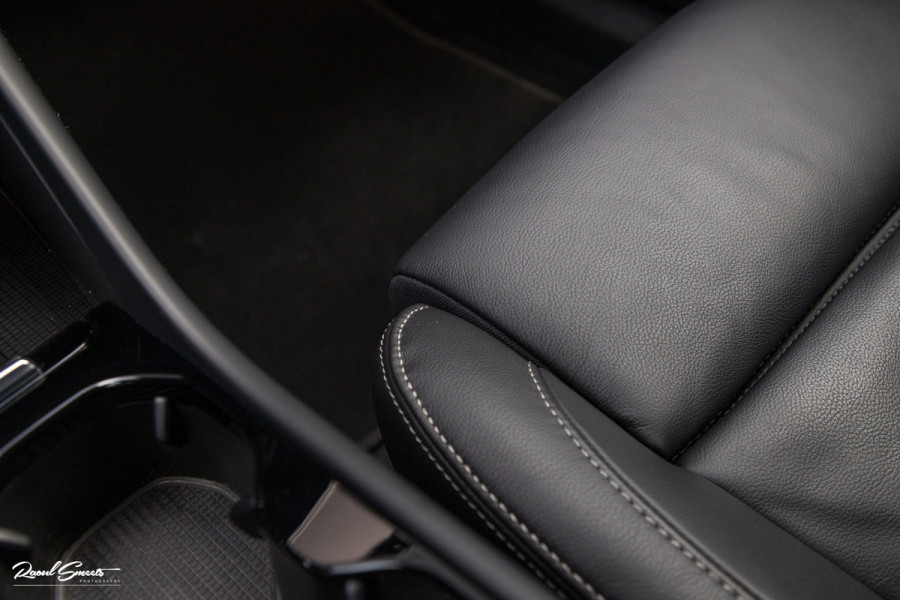 Volvo XC40 1.5 T5 Plug-in hybrid Plus Dark | Adaptieve cruise | Blis | Memory | Harman Kardon | Leder |