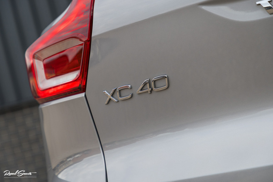 Volvo XC40 1.5 T5 Plug-in hybrid Plus Dark | Adaptieve cruise | Blis | Memory | Harman Kardon | Leder |