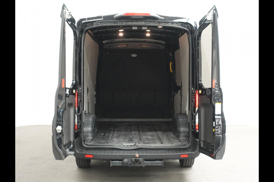 Ford Transit 130pk L2H2 Trekhaak Airco 360°Camera DAB+ Airco Trekhaak Cruise Control