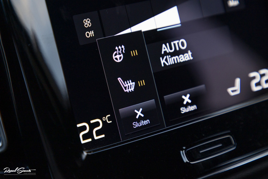 Volvo XC40 1.5 T5 Recharge R-Design | Adaptieve cruise | Zwenkbare trekhaak | Blis | Actieve bochtverlichting |