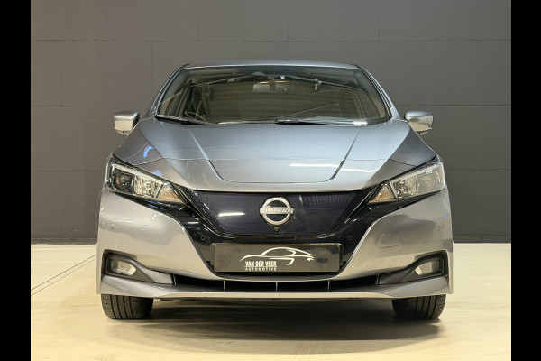 Nissan Leaf N-Connecta 40 kWh | Adaptive cruise | Carplay | 360 camera | Stoel/stuur/achterbankverwarming