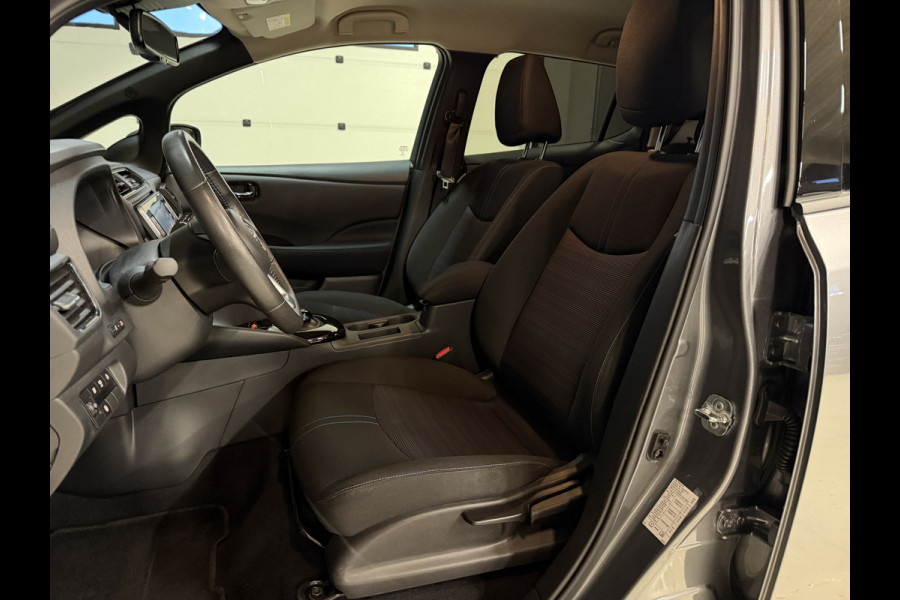 Nissan Leaf N-Connecta 40 kWh | Adaptive cruise | Carplay | 360 camera | Stoel/stuur/achterbankverwarming