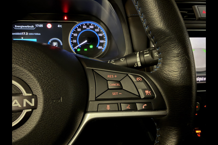 Nissan Leaf N-Connecta 40 kWh | Adaptive cruise | Carplay | 360 camera | Stoel/stuur/achterbankverwarming