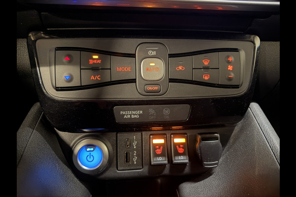 Nissan Leaf N-Connecta 40 kWh | Adaptive cruise | Carplay | 360 camera | Stoel/stuur/achterbankverwarming