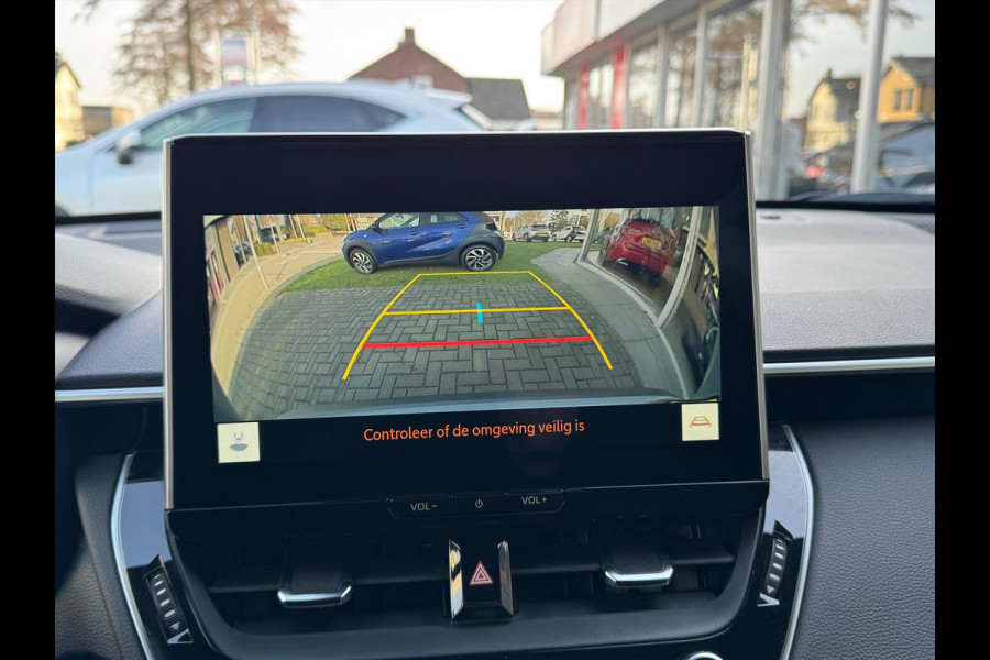 Toyota Corolla Cross 1.8 Hybrid Style | Dynamic, Elektrische achterklep, 18 inch, Keyless, Privacy glass