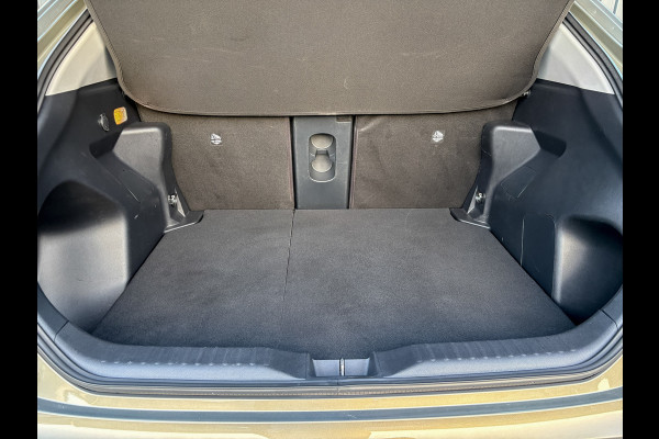 Toyota Yaris Cross 1.5 Hybrid Executive | JBL | Head Up | BSM | Navi | Stoelverw. | Prijs Rijklaar!!