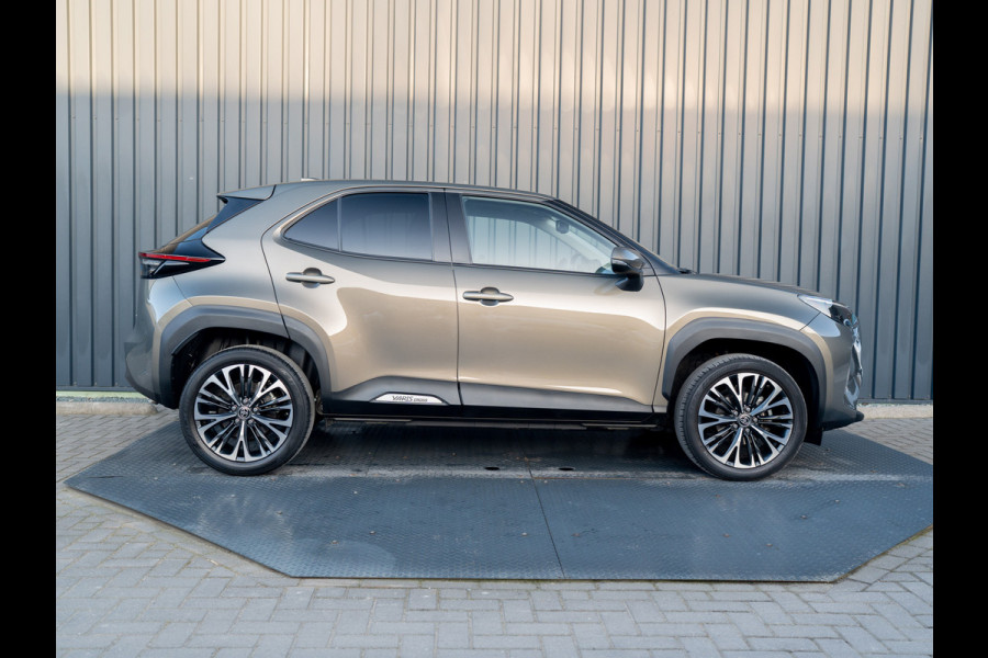Toyota Yaris Cross 1.5 Hybrid Executive | JBL | Head Up | BSM | Navi | Stoelverw. | Prijs Rijklaar!!
