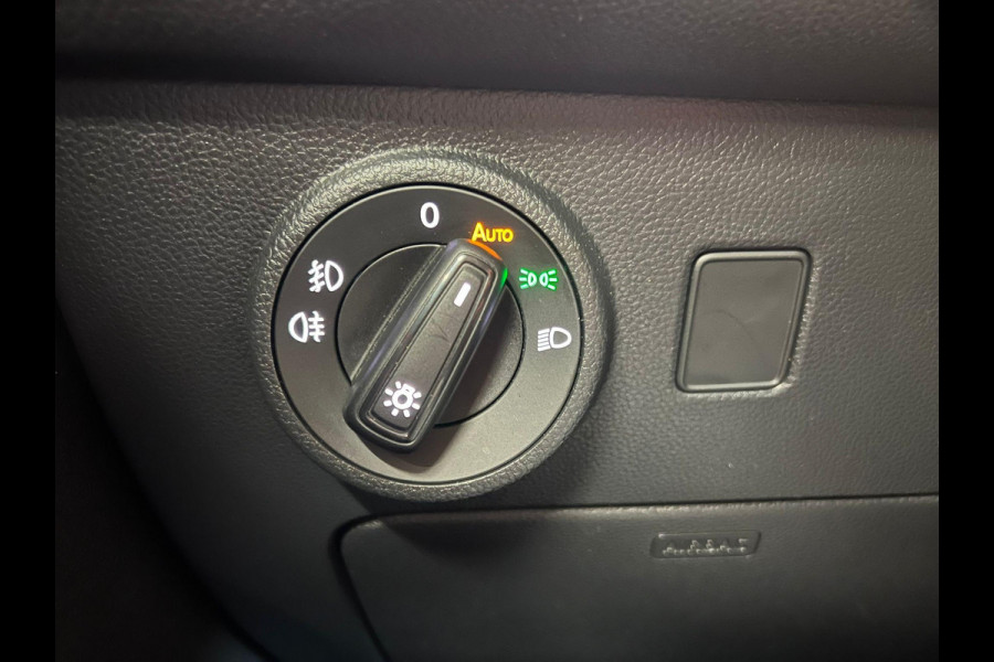 Seat Ateca 1.5 TSI DSG7 Aut. FR Business Intense Airco ECC Navi Carplay PDC VA + Camera Adaptive Cruise Control LED Matrix Stoel/Stuurverwarming Keyless Ambiente verlichting