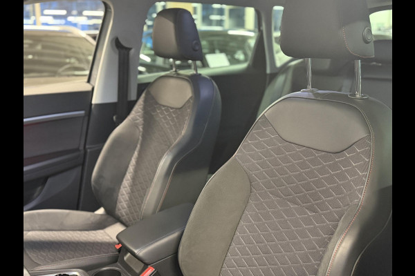 Seat Ateca 1.5 TSI DSG7 Aut. FR Business Intense Airco ECC Navi Carplay PDC VA + Camera Adaptive Cruise Control LED Matrix Stoel/Stuurverwarming Keyless Ambiente verlichting