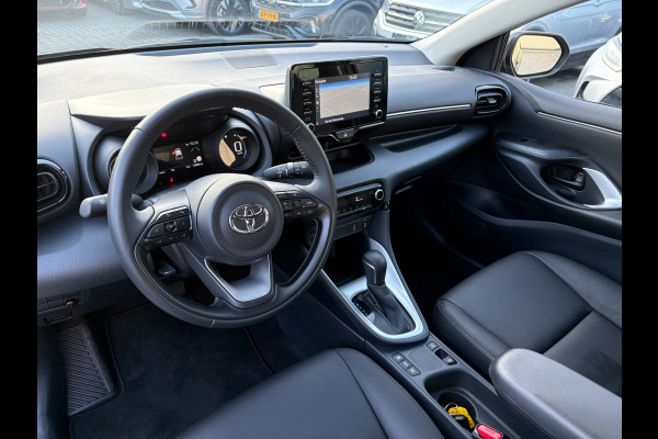 Toyota Yaris 1.5 Hybrid Business Plus | Navi | Keyless | Leder | Stoelverwarming | Prijs Rijklaar!!