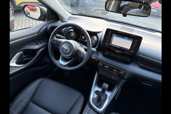 Toyota Yaris 1.5 Hybrid Business Plus | Navi | Keyless | Leder | Stoelverwarming | Prijs Rijklaar!!