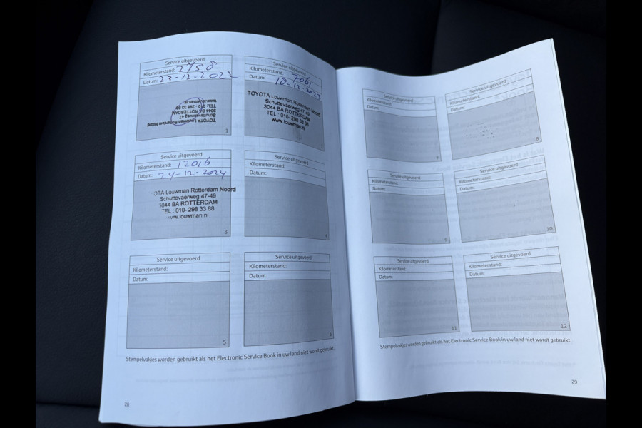 Toyota Yaris 1.5 Hybrid Business Plus | Navi | Keyless | Leder | Stoelverwarming | Prijs Rijklaar!!