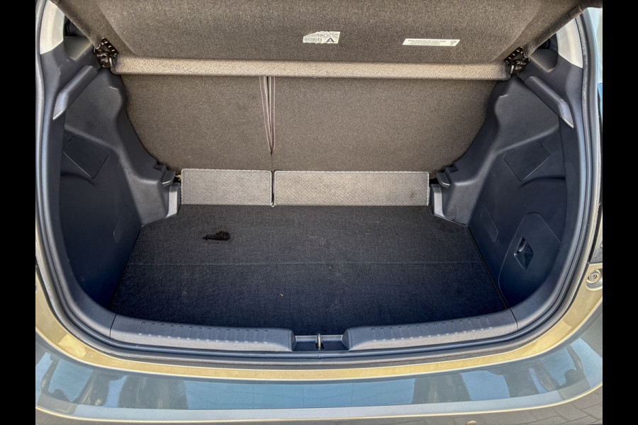 Toyota Yaris 1.5 Hybrid Business Plus | Navi | Keyless | Leder | Stoelverwarming | Prijs Rijklaar!!