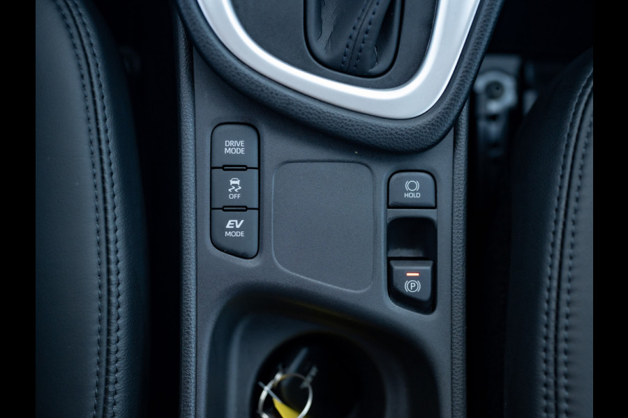 Toyota Yaris 1.5 Hybrid Business Plus | Navi | Keyless | Leder | Stoelverwarming | Prijs Rijklaar!!