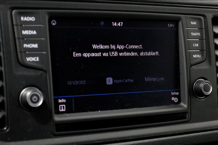 Volkswagen Crafter 50 2.0 TDI 177pk DSG-Automaat L2H1 Open Laadbak LED/Trekhaak 3500kg 04-2020