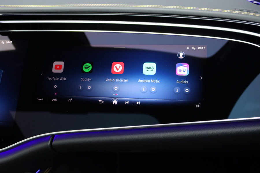 Mercedes-Benz E-Klasse AMG 53 4MATIC+ Edition 1 | Hyperscreen | Achterasbesturing | AMG-performance Stoelen | Carbon | Distronic+ | Multicontourstoelen | Stoelventilatie | Zonnerollo's | HUD | 3D-Display |