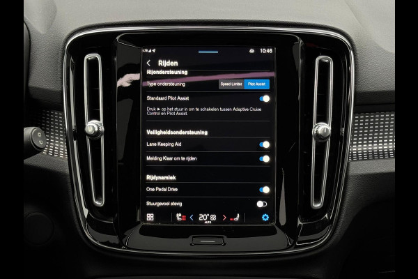 Volvo XC40 Recharge P8 AWD 408 pk R-Design, panoramadak, vele opties, afn. trekhaak, 1 e eigenaar, NL auto met nap