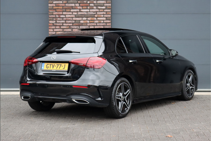 Mercedes-Benz A-Klasse 180 AMG Line Aut7 | Facelift | Panoramadak | Verwarmd Stuurwiel | Trekhaak | Camera | Keyless Go | Widescreen | Sfeerverlichting | Stoelverwarming | High Perf. LED |