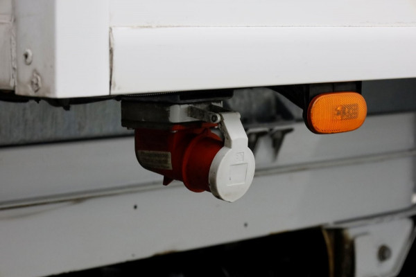 Mercedes-Benz Sprinter 515 CDI 150pk RWD L2 Koelwagen 12V+230V Xarios 5 01-2023