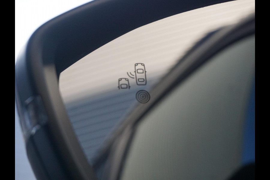 Peugeot 2008 1.2 Hybrid 145 GT