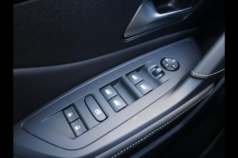 Peugeot 308 SW 1.2 Hybrid 145 e-DCS6 GT 360 camera