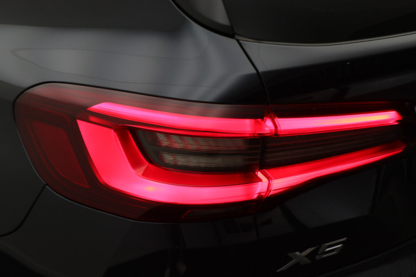 BMW X5 xDrive45e High Executive Panoramadak, Laser, 360° Camera, Head-Up, H&K, ACC, Luchtvering, 22"