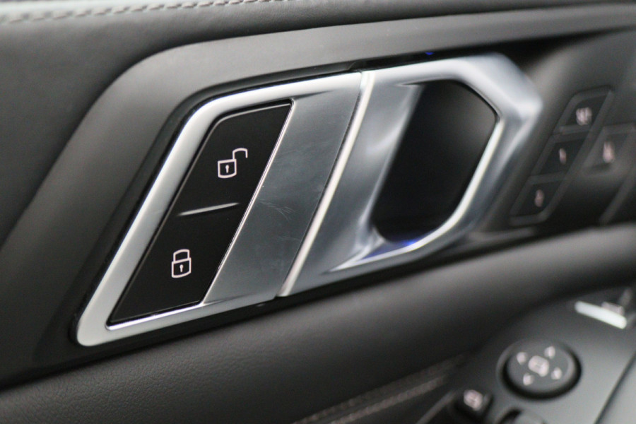 BMW X5 xDrive45e High Executive Panoramadak, Laser, 360° Camera, Head-Up, H&K, ACC, Luchtvering, 22"