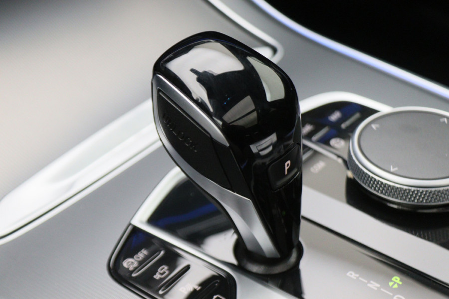 BMW X5 xDrive45e High Executive Panoramadak, Laser, 360° Camera, Head-Up, H&K, ACC, Luchtvering, 22"