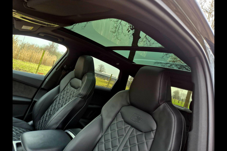 Audi Q7 60 TFSI e quattro Competition . Head-up . Sportstoelen. Panodak