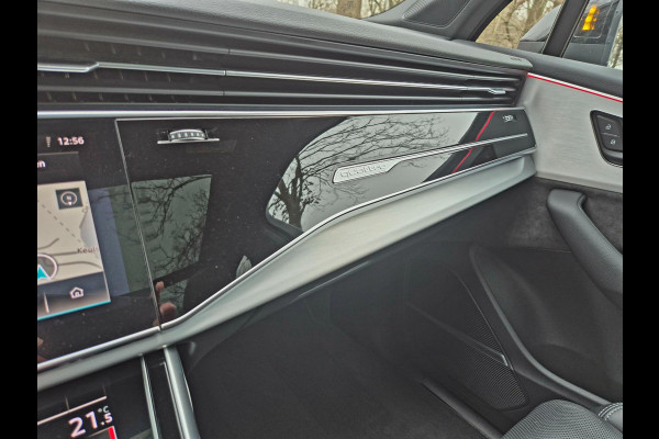 Audi Q7 60 TFSI e quattro Competition . Head-up . Sportstoelen. Panodak