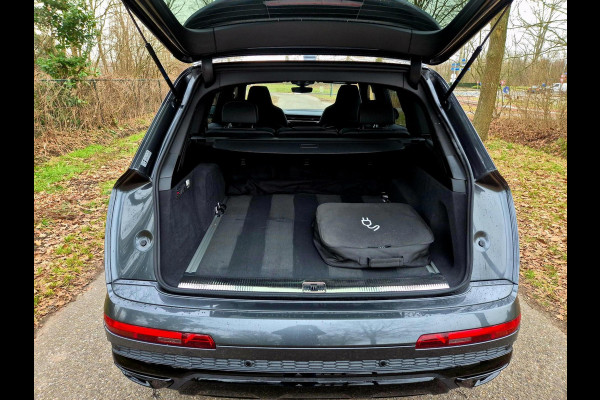 Audi Q7 60 TFSI e quattro Competition . Head-up . Sportstoelen. Panodak